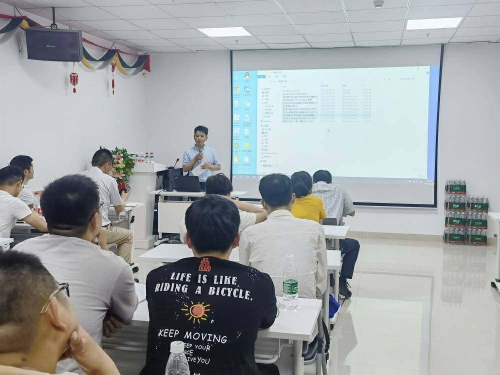 呼和浩特胡宁家庭护理服务有限公司药业技术交流会 (3) - 副本.jpg